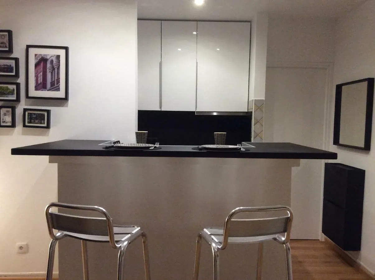 Appartement Au Calme Avec Terrasse Vichy Apartment